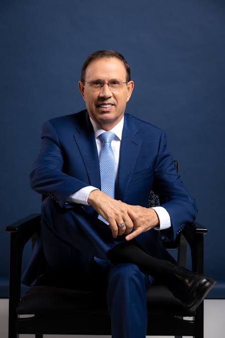 Carlos Wizard